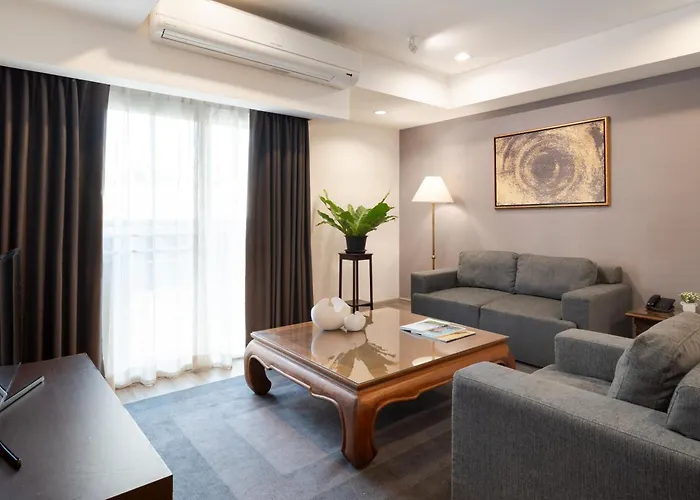 Hotel Aspira Ruamrudee 4*